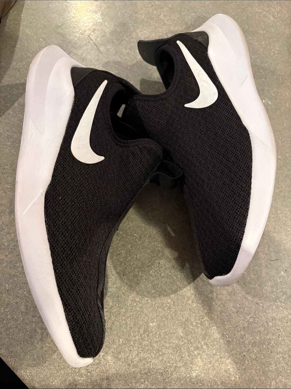 2 PAIR OF NIKE SHOES ✨ - Picture 6 of 11